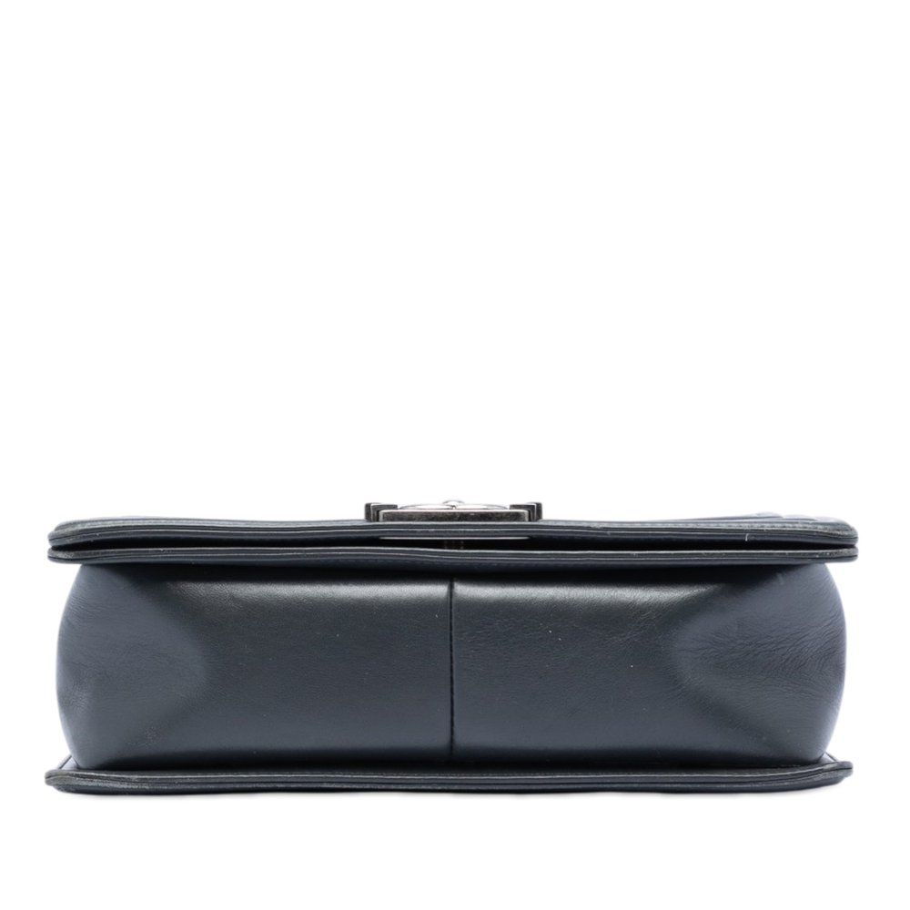 Pre-Loved Chanel Old Medium Chevron Lambskin Boy Flap - Picture 3 of 7